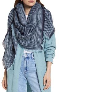 NWT Treasure & Bond Thermal Knit Scarf - Blue Combo